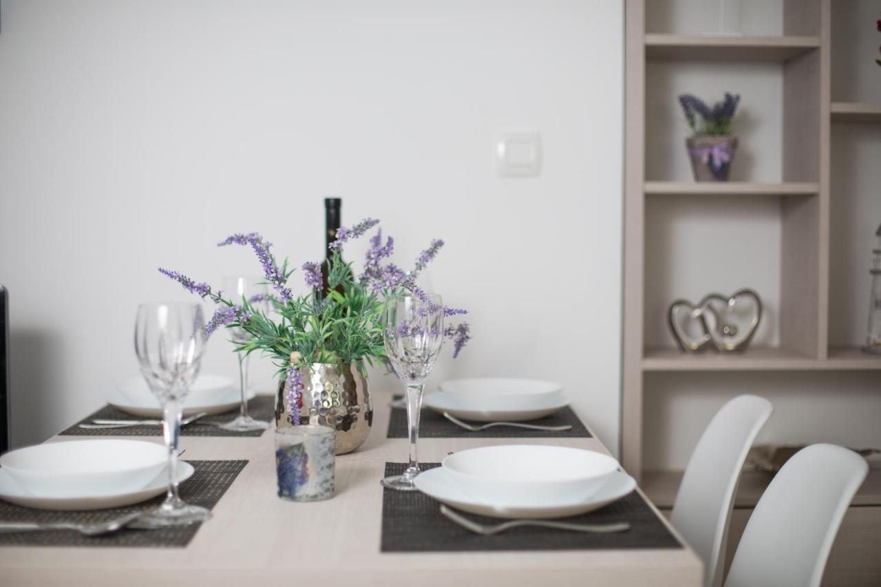 Apartman Roza Podstrana Eksteriør billede